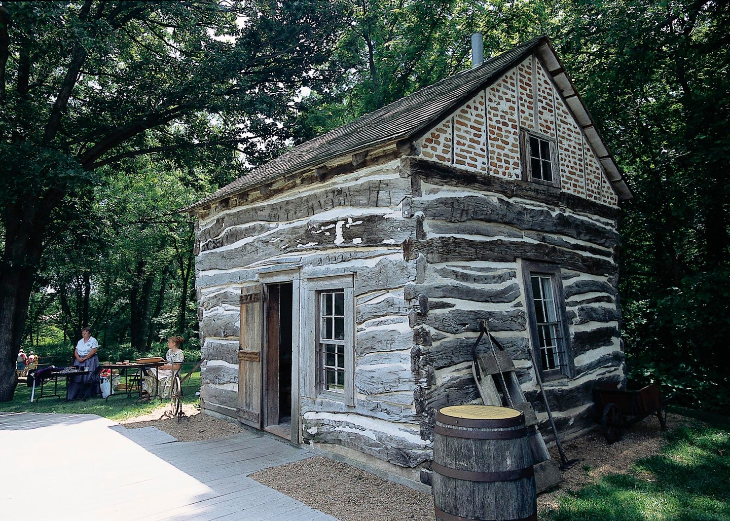 The historical Palmer-Epard Cabin at Homestead National Monument.