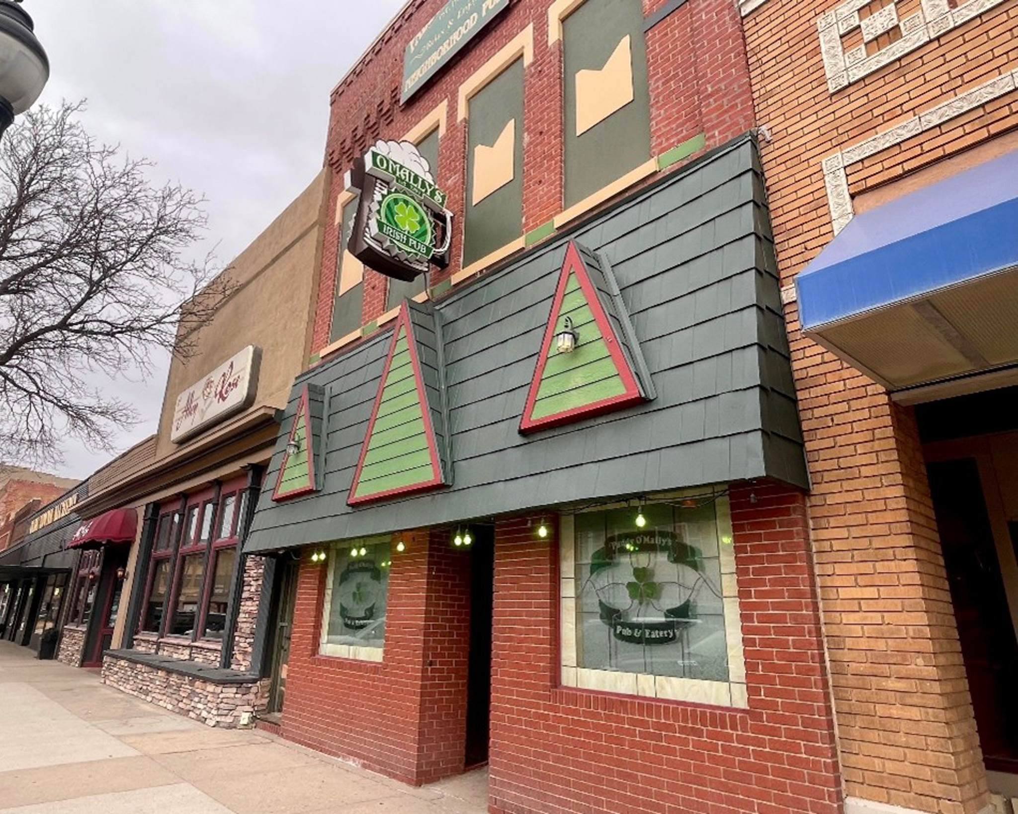 Exterior of Paddy O'Mally's Irish Pub in Kearney