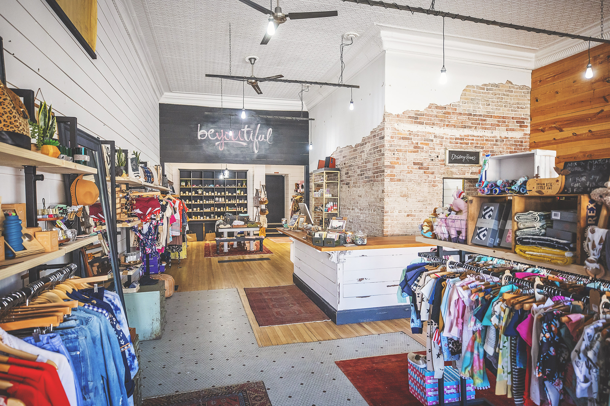 brokenspokeboutique.jpg