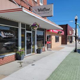 Outside view of Wildflour Grocer.