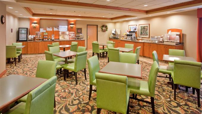 Holiday Inn Hotel & Convention Center